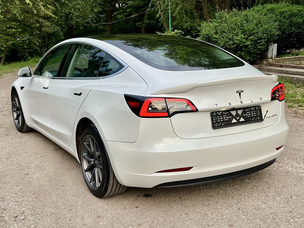 Tesla Model 3 Long Range Dual Motors