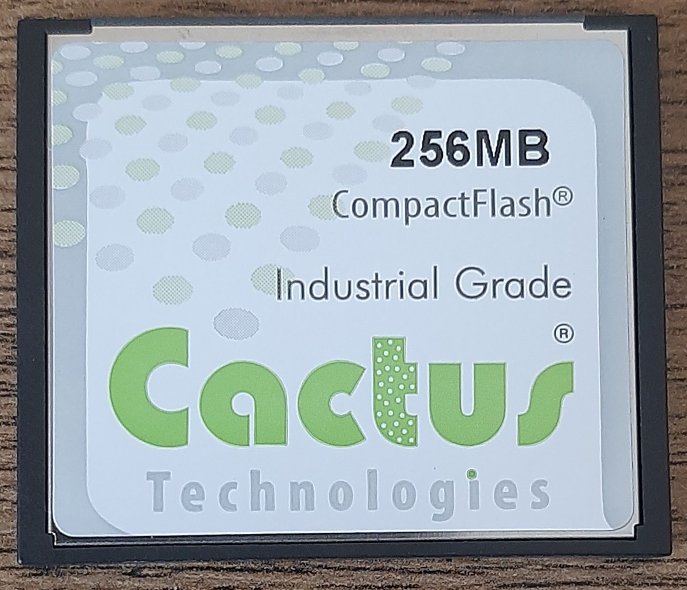 Продам карту  памяти Compact Flash Cactus 256 MB