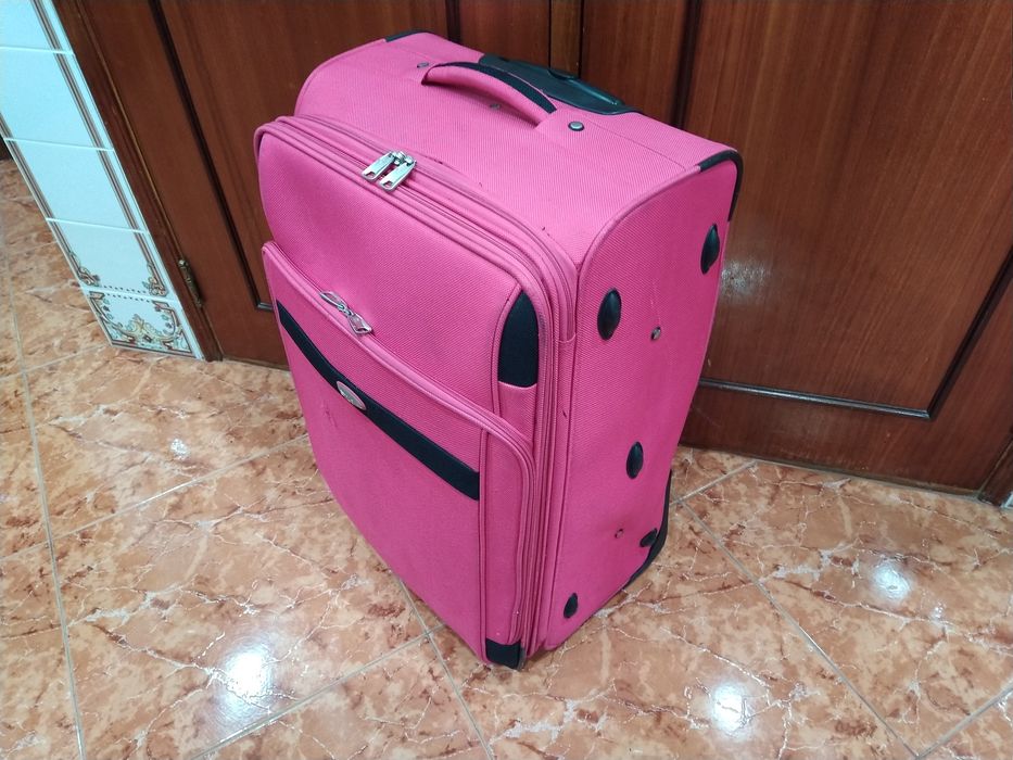 Mala malas de porão até 23 kg viagem casa quarto apartamento vivenda.
