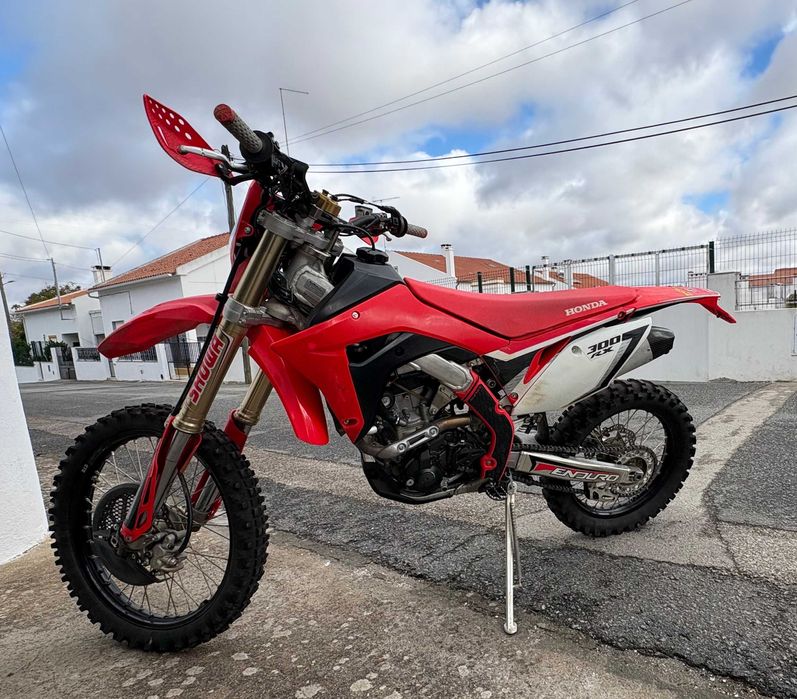 Vende-se Honda CRF 300RX de 2021