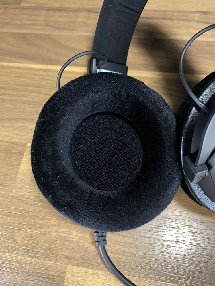 Beyerdynamic DT 990 Black Special Edition 250 ohm