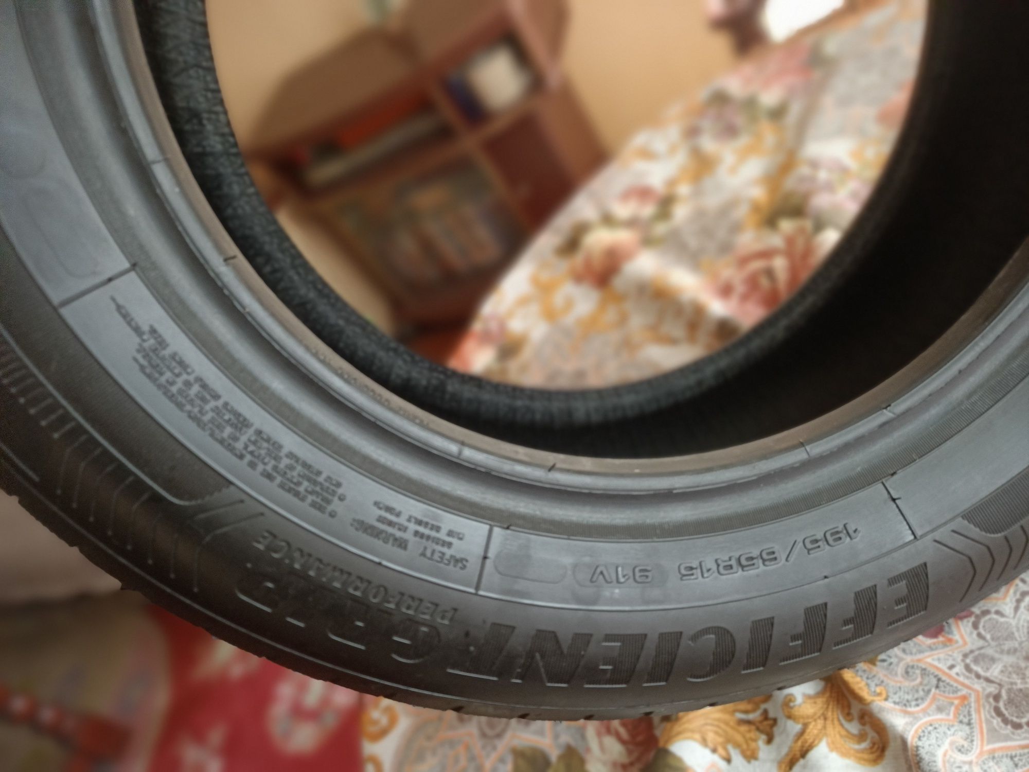 Продам шины лето 195/65/ R 15 Goodyear EfficientGrip Performance 2