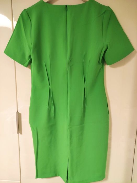 Sukienka wizytowa zielona QUIOSQUE (rozmiar 36)