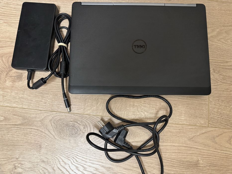 Dell Precision 7520 | Intel i7 | 16ГБ | 4K дисплей | нова батарея