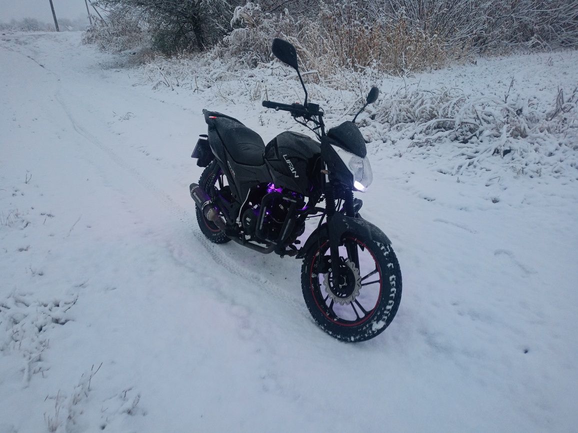 Lifan CityR 200.