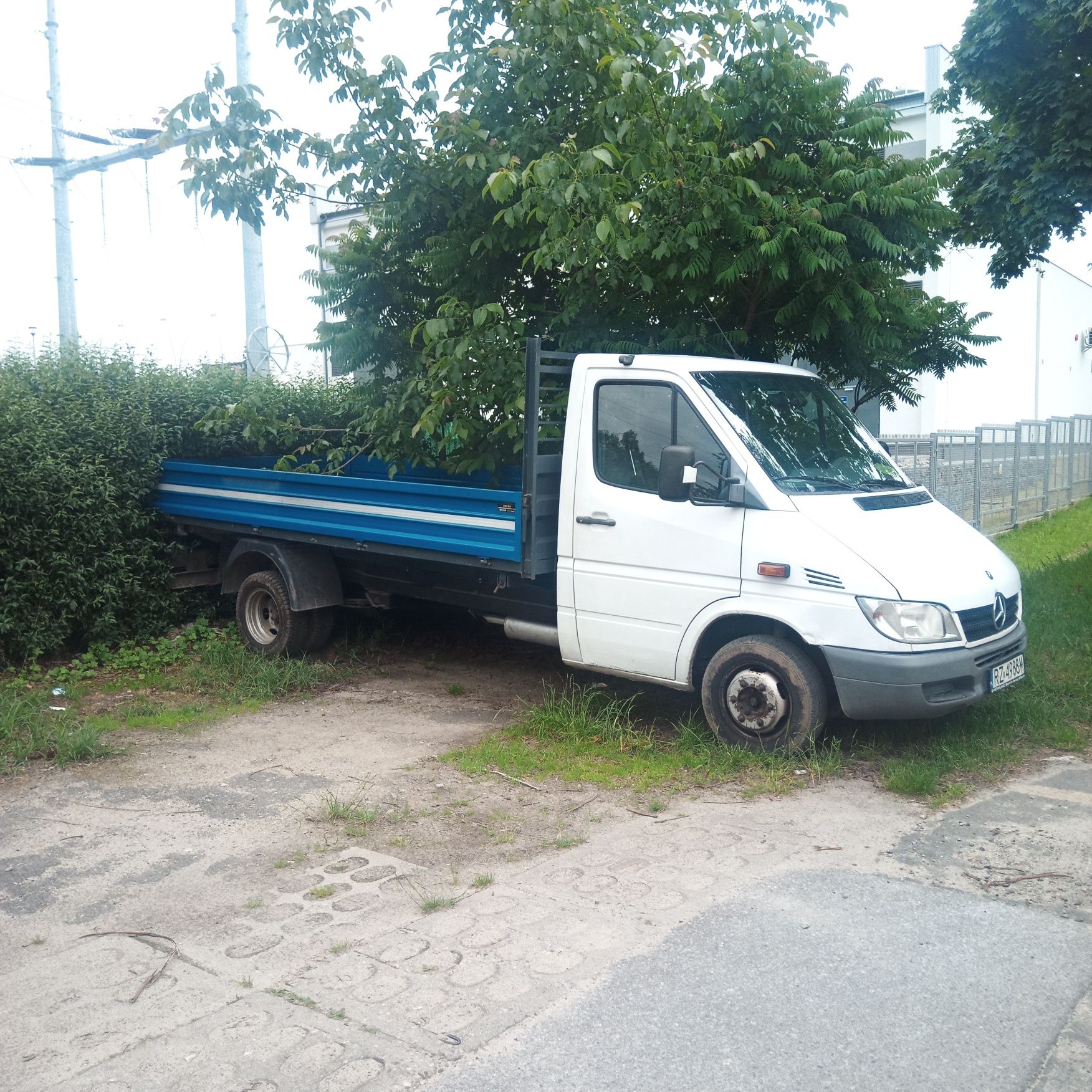 Mercedes Sprinter wywrotka, kiper 4x2m 3-stronny