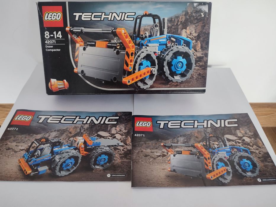 Klocki Lego Technic 42071- Spycharka