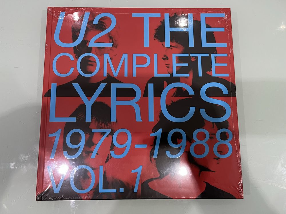 Livro - U2 The Complete Lyrics 79-88 | Vol. 1