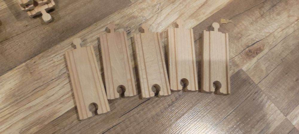 Kolejka ikea i pociągi