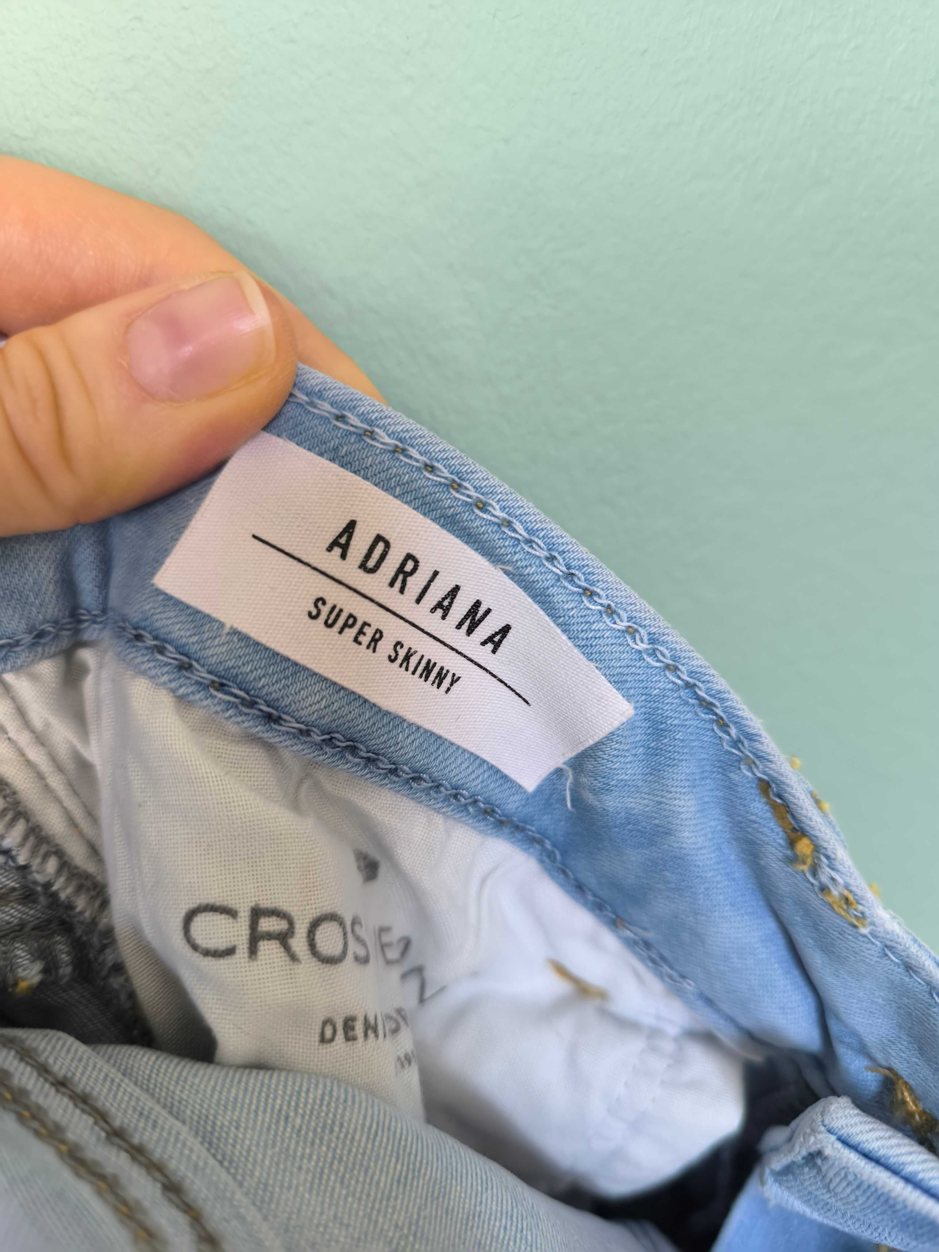 Jeansy Cross Jeans