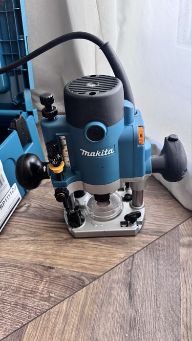 Frezarka górnowrzecionowa Makita nowa RP1111CJ, gwarancja +makpack