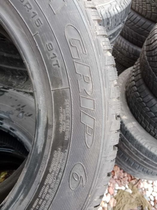 Opona używana zimowa 195/65R15 Goodyear Ultra Grip 6 1szt.