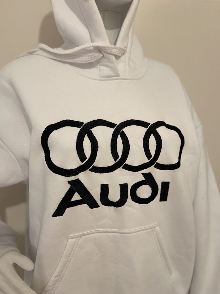 Худі з вишивкою Audi