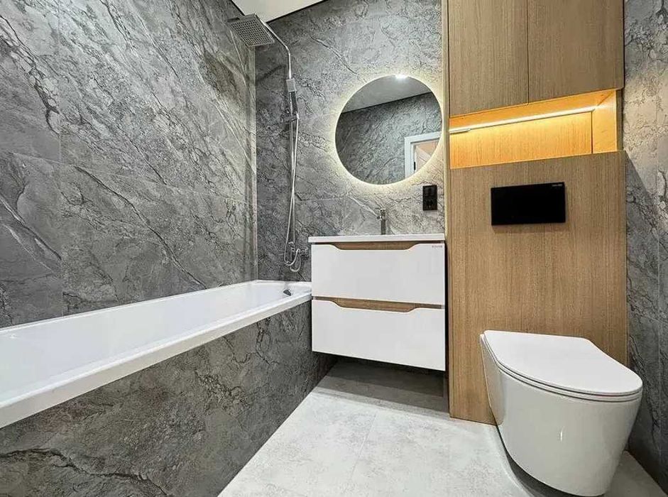 Сучасна однокімнатна поруч міського озера