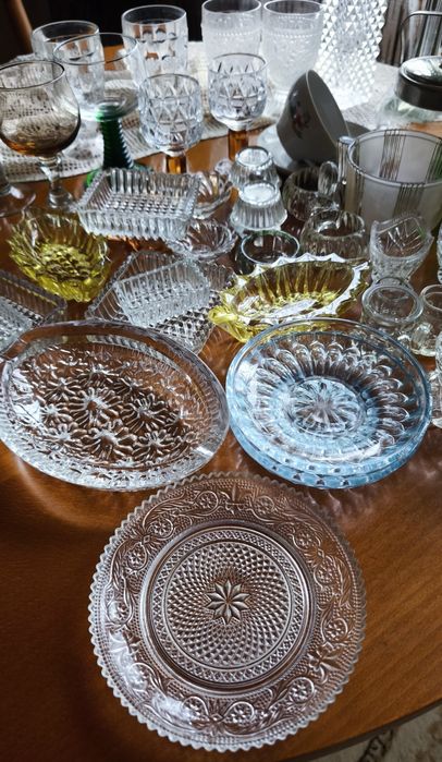 Сахарница цукорниця бокалы рюмки блюдца солонки старинное стекло посуд