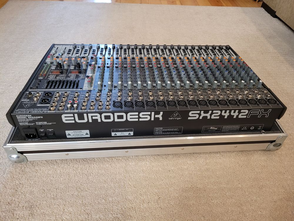 Mesa de mistura Eurodesk SX2442 FX