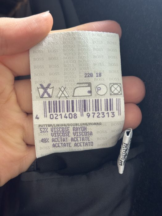 Пальто Boss.