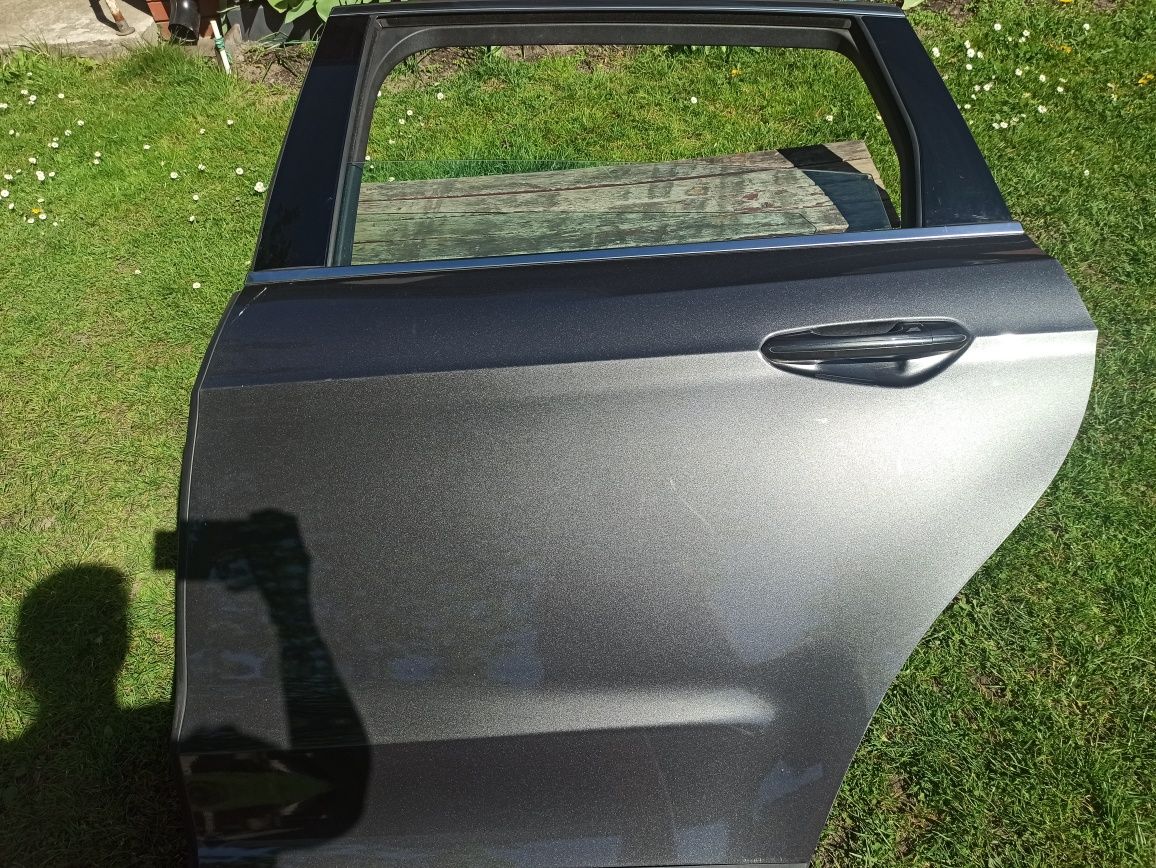 Drzwi Ford S-Max od 2016 R lewy tył