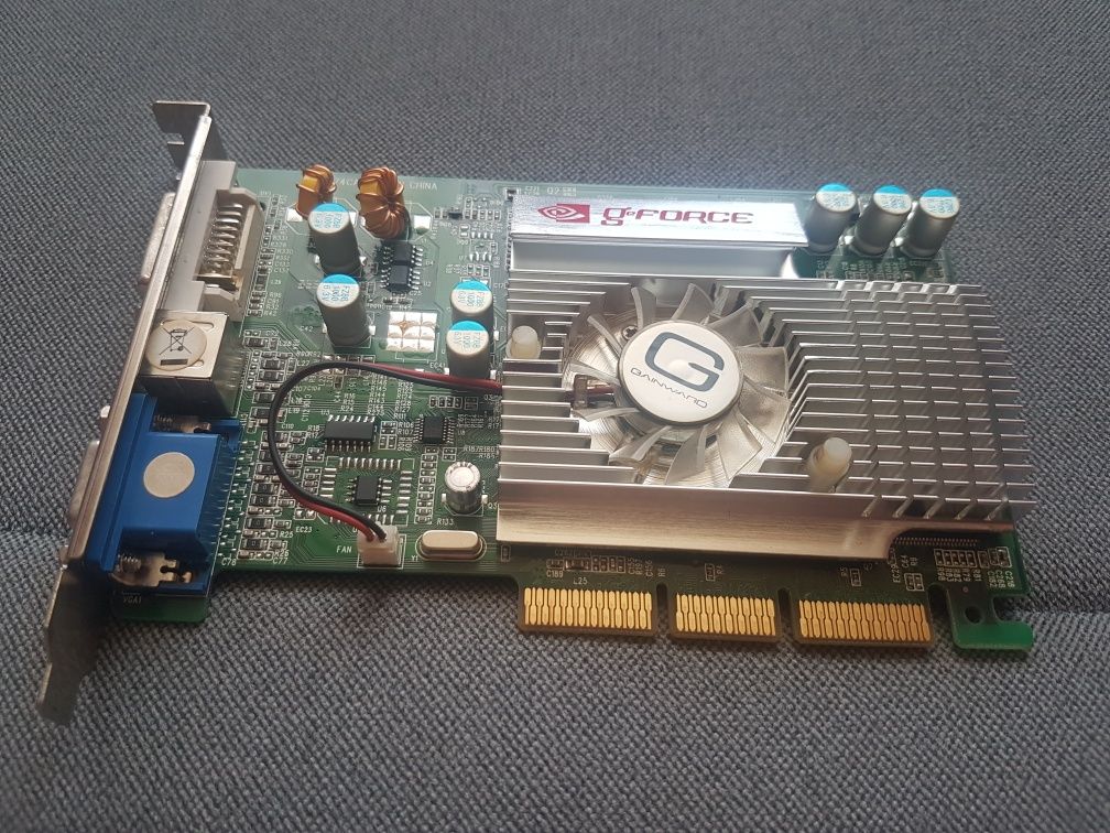 Karta graficzna fx5500 agpx8 256mb