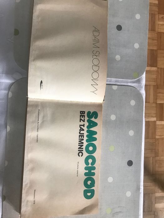 Książka pt.” Samochód bez tajemnic „ autor Adam Słodowy