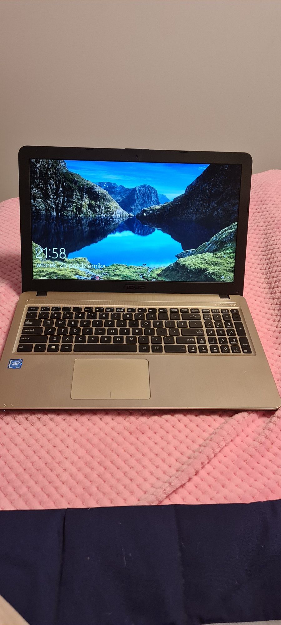 Laptop ASUS sonic master