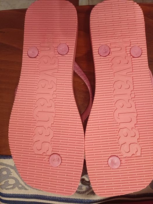 Vendo havaianas e ipanema