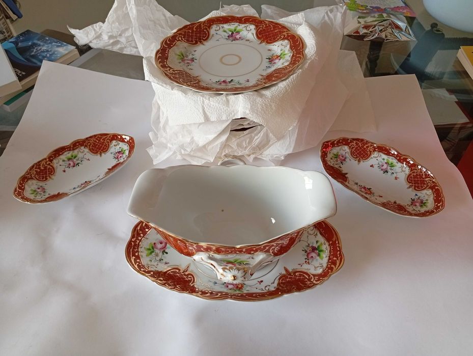 Serviço de jantar, completo para 12 pessoas, Vista Alegre