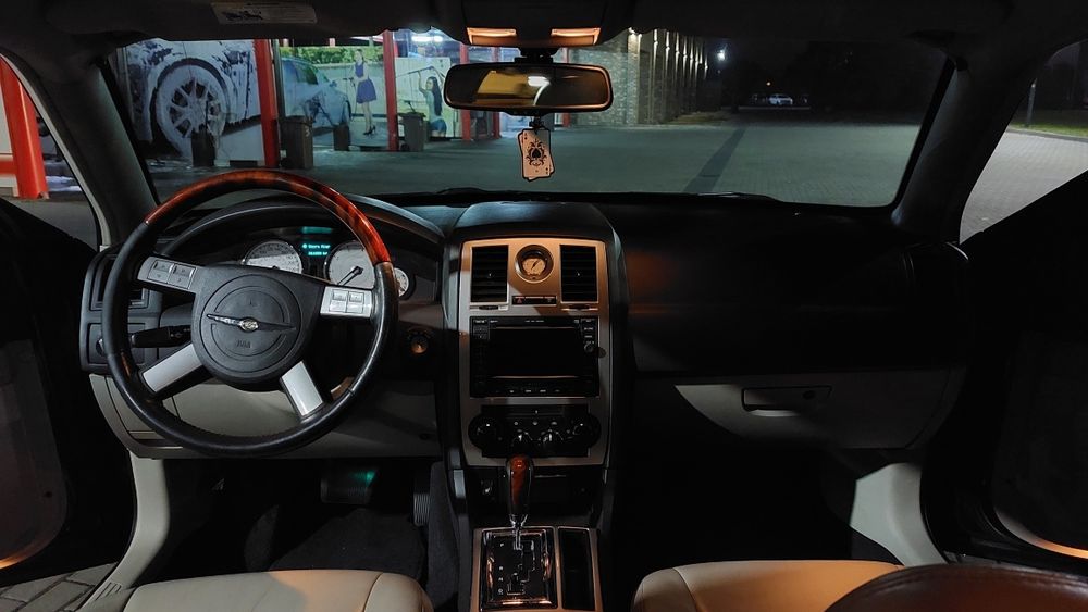 Chrysler 300c 3.0 CRD Doinwestowany