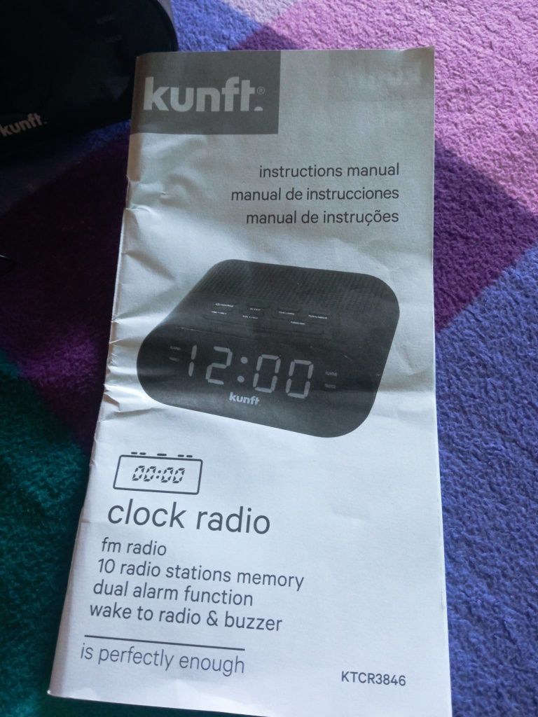 Rádio com despertador e relógio digital