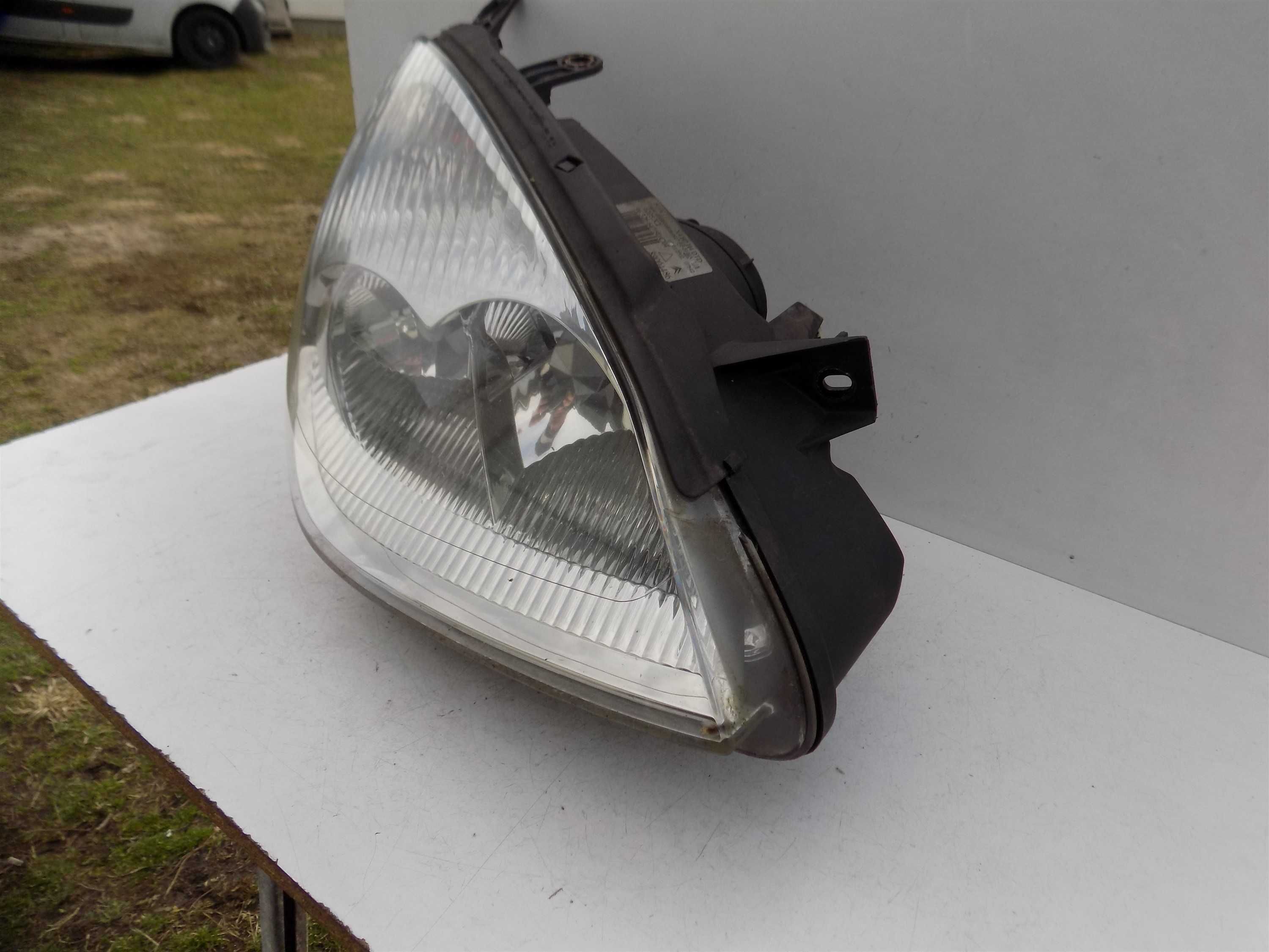 Reflektor lampa przód prawa Citroen C5 I 01-04 h4 h7 Europa Valeo
