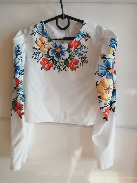 Продам речі на дівчинку 134 роз