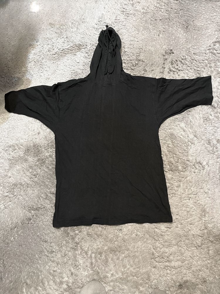 Koszulka tshirt z kapturem