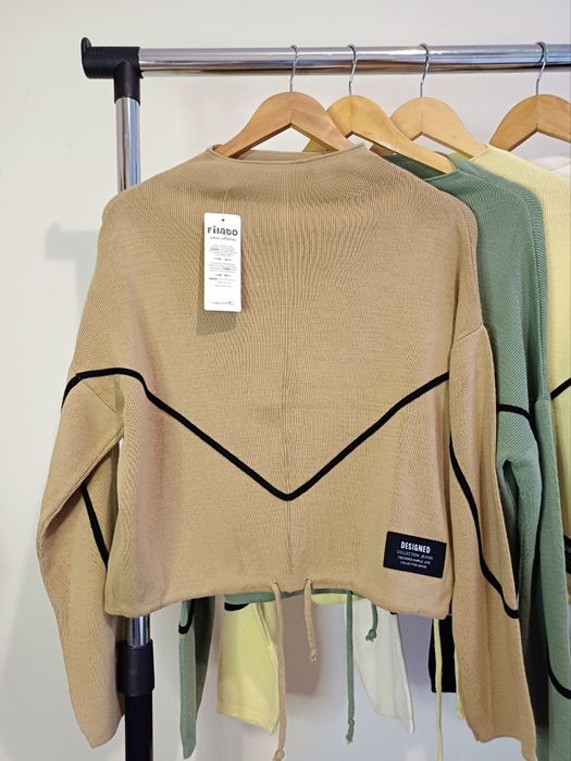 Жіночий в'язаний джемпер з кантом, Туреччина, 42-48