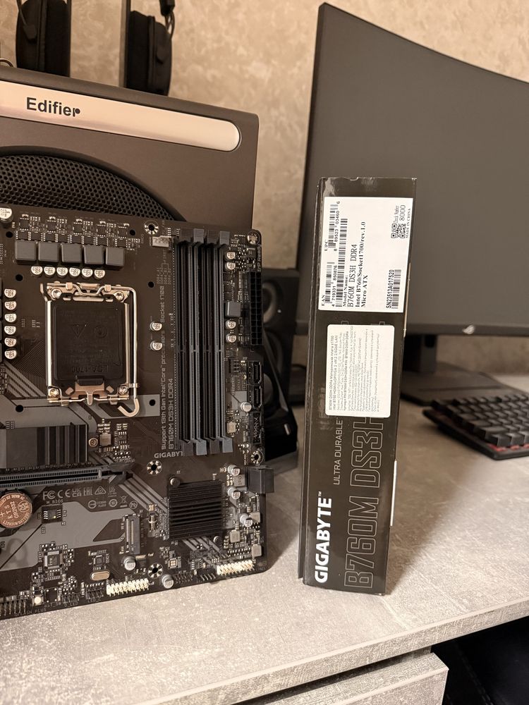 Материнська плата Gigabyte B760M DS3H AX DDR4 на гарантії 2 роки