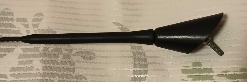 Антенна автомобильная иномарка 47см