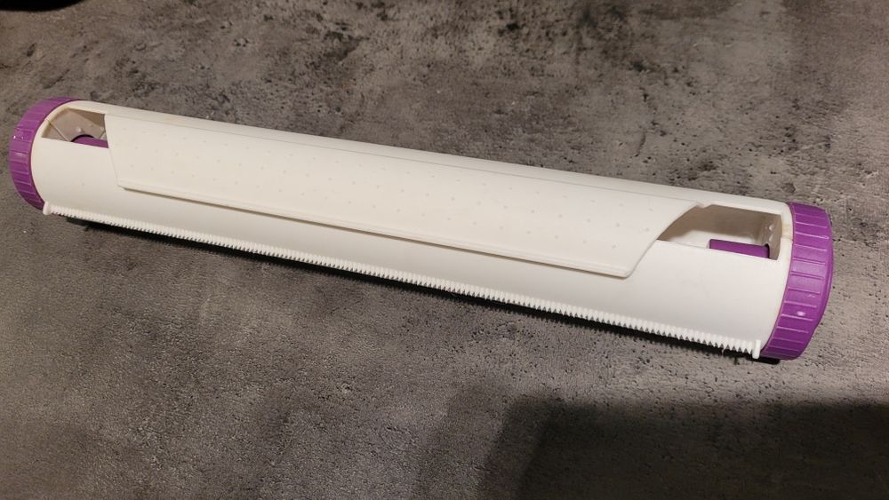 Podajnik do folii spożywczej, aluminiowej