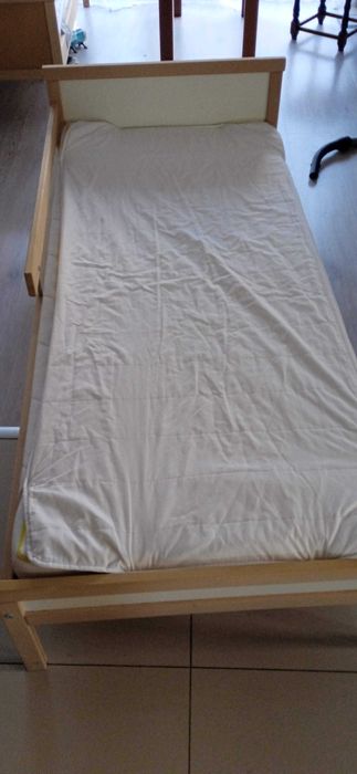 Łóżko dziecięce Ikea z barierką