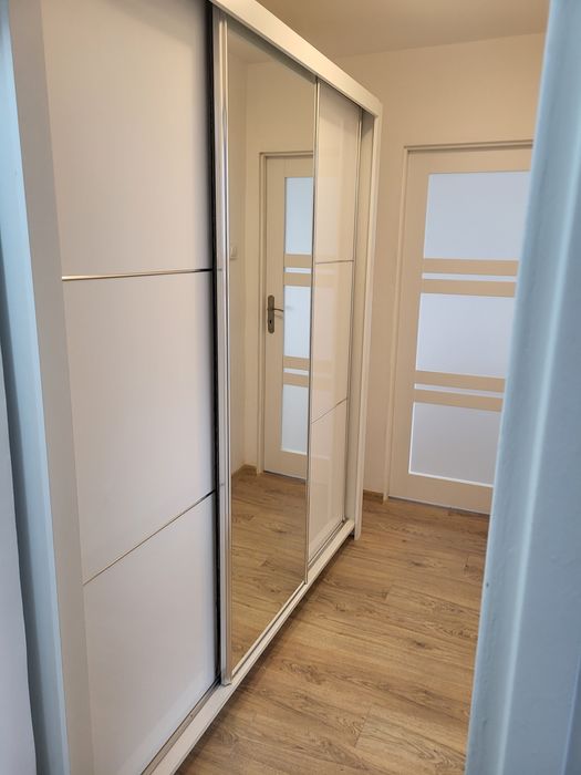 Wynajmę Mieszkanie z garażem  po generalnym remoncie.