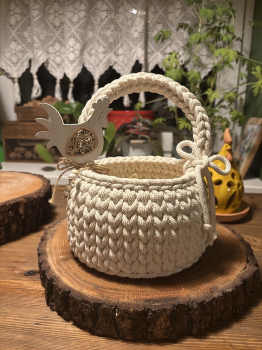 Koszyczek wielkanocny ze sznurka handmade kolor ecru / kremowy