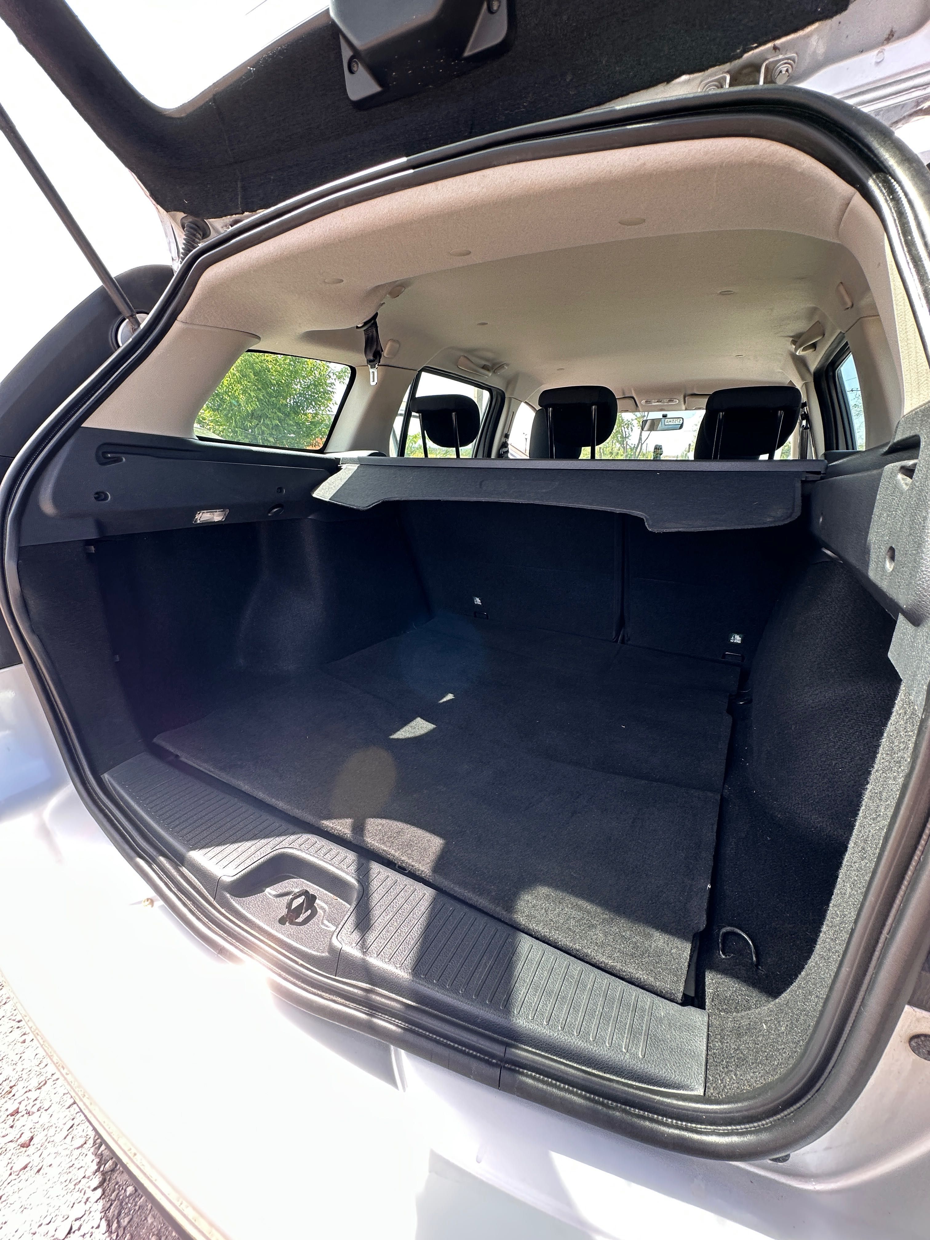 Продам Dacia Logan MCV 2013 рік можлива розстрочка, кредит, обмін!