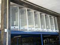 Vitrines verticais /Armarios NOVOS