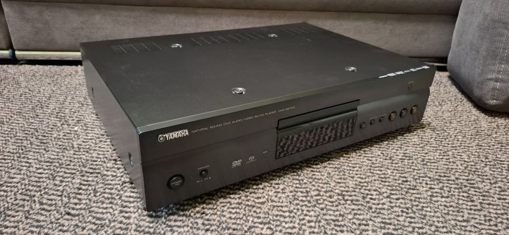Yamaha DVD-S2700