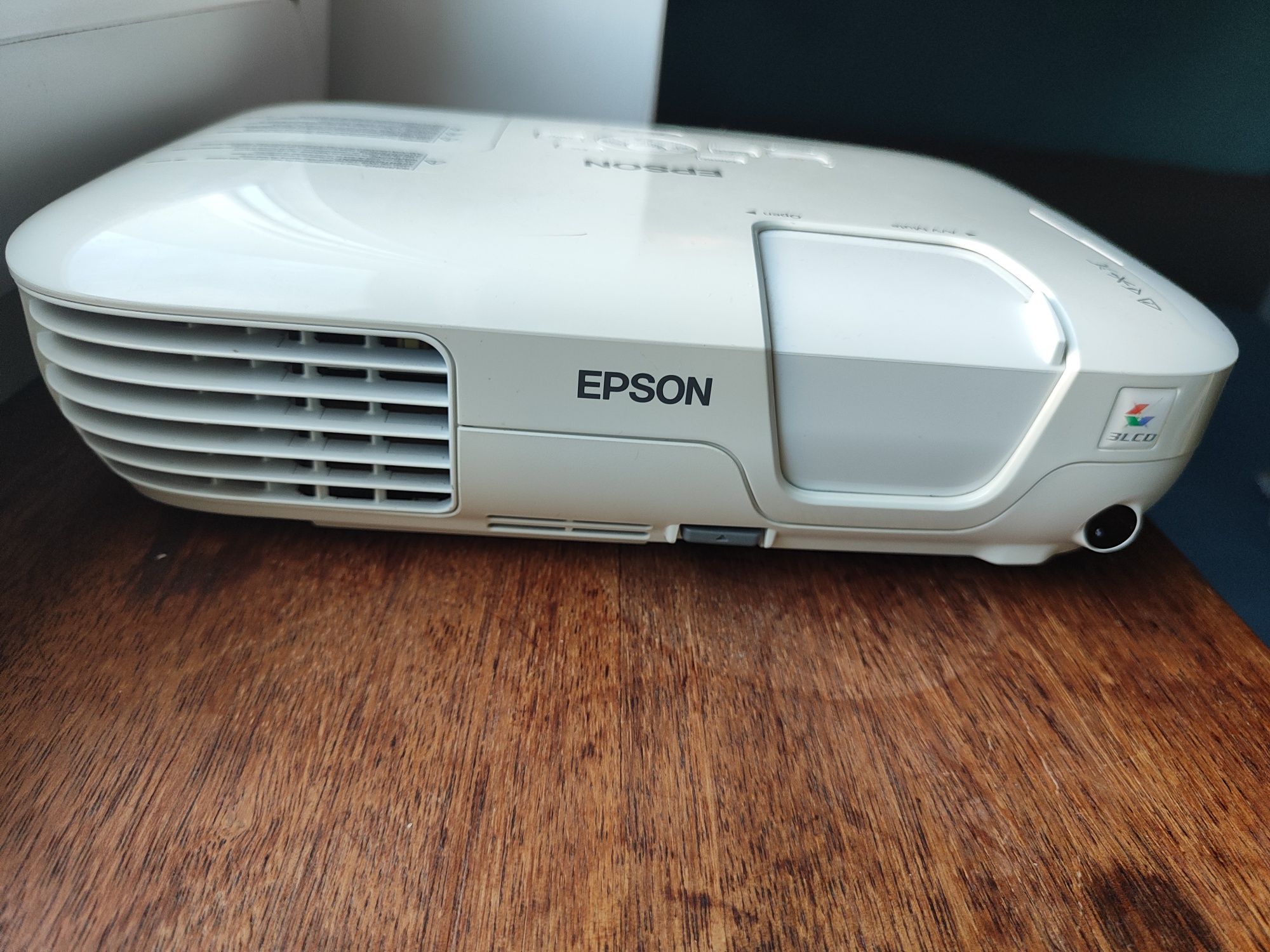 Projektor Epson EB X9