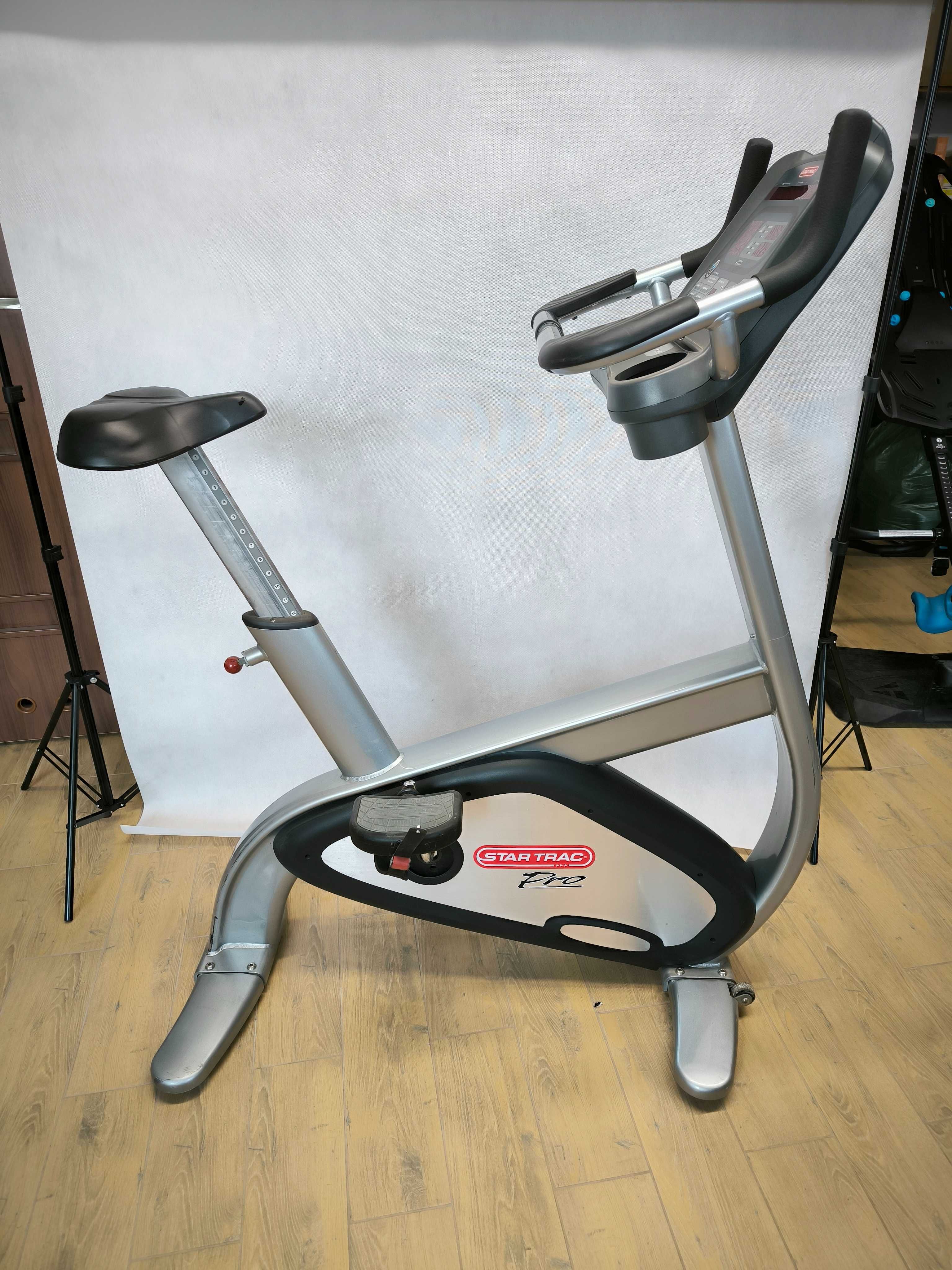 Stacjonarny rower pionowy treningowy Star Trac PRO