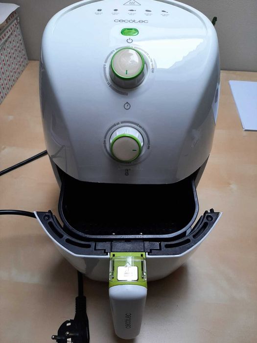 Vendo airfryer CECOTEC