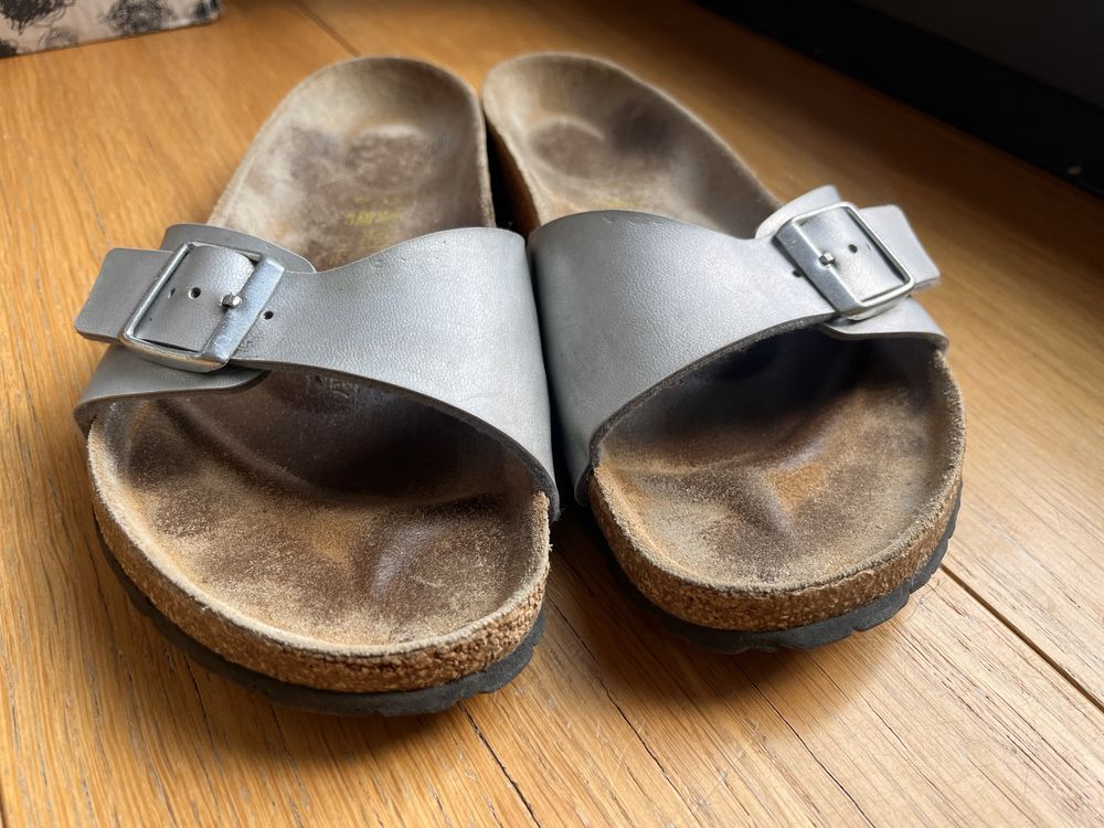 Birkenstock Madrid 39 wide fit srebrne klapki