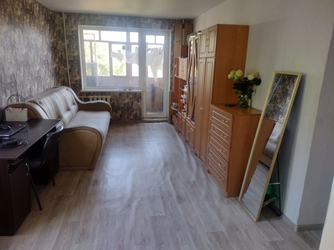 Продам 3х ком.кв 6 етаж- 9 поверхівки на Автотехнікумі