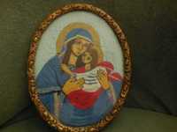obraz ręcznie haftowany w owalnej ramce Maryja z Jezusem Handmade