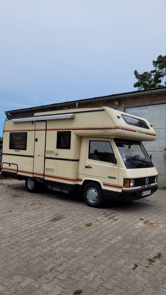 Mercedes mb100 kamper