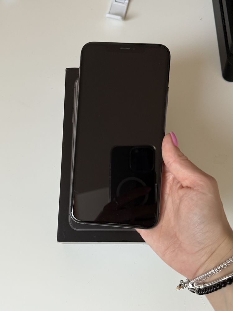 iPhone 11 Pro Max w kolorze Space Gray,pamięcią 256